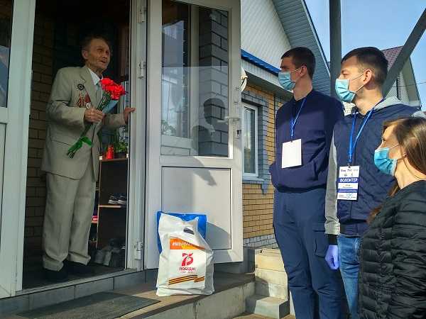 Поздравление участников ВОВ с Днем Победы!